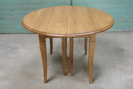 Table ronde à volets DIAMETRE 110 en Chêne massif de style Louis Philippe 5  allonges de 40 cm , meuble en Chêne