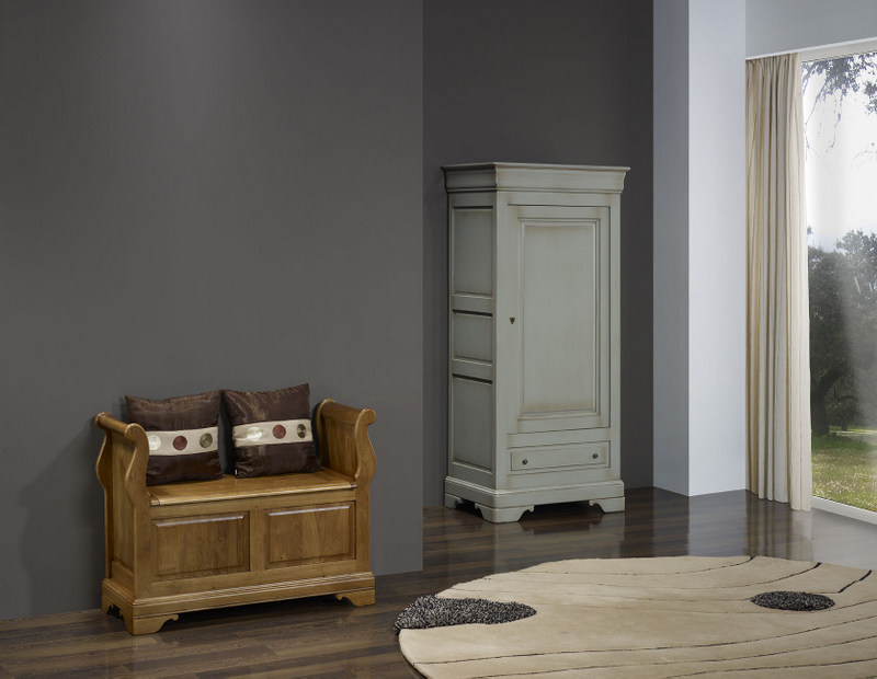 Banc coffre réalise en Merisier Massif de Style Louis Philippe , meuble en  Merisier