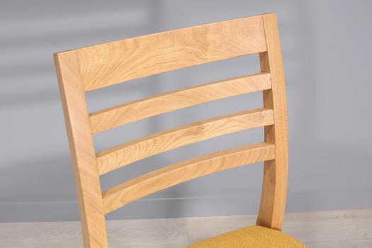 Chaise Florian réalisée en chêne massif Ligne contemporaine Assise Tissu d'ameublement FSM