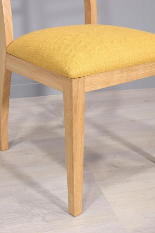 Chaise Florian réalisée en chêne massif Ligne contemporaine Assise Tissu d'ameublement FSM
