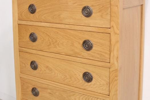 Commode 5 tiroirs Yvan réalisée en Chêne de style Directoire