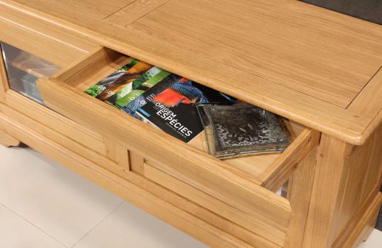 Meuble TV 16/9ème Julie réalisé en Chêne Massif de style Louis Philippe