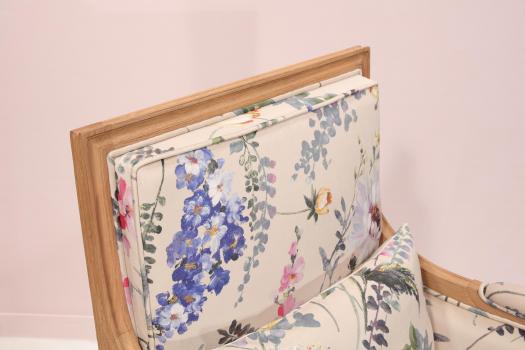 Fauteuil de style Louis XVI réalisé en Chêne massif  Tissu FSM Grayish Orange