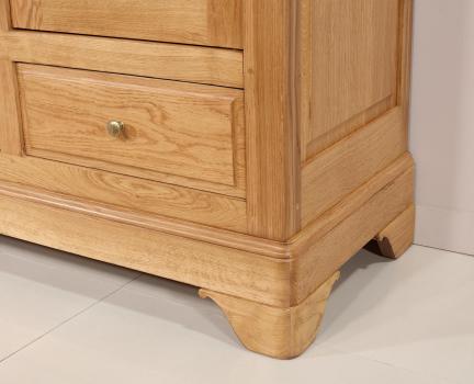 Petite Amoire Léo réalisée en Chene Massif de style Louis Philippe SEULEMENT 1 DISPONIBLE