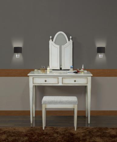 Table de toilette ou Coiffeuse Coralie réalisée en chêne de style Louis Philippe