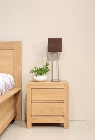 Table de nuit 2 tiroirs Collection Nature réalisée en Chêne Massif  de style Contemporain 