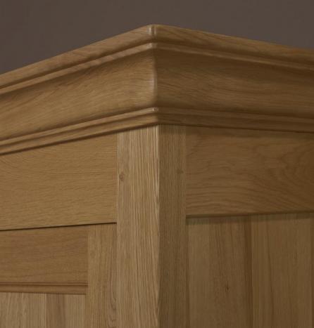 Armoire ou Bonnetière 1 porte Olivier réalisée en Chêne Massif de style Campagnard Seulement 1 disponible Dans une finition chêne naturel