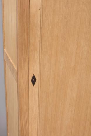 Bonnetière 1 porte réalisée en chêne massif de ligne Contemporaine 