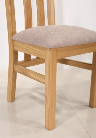 Chaise Léonor réalisée en Chêne Massif Assise Tissu Elastron London trufa