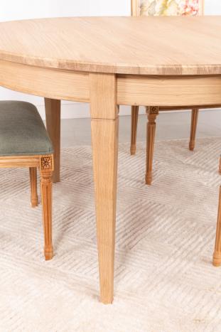 Table ovale Sébastien 200*120 réalisée en Chêne Massif de style Directoire avec 2 allonges incorporées de 40 cm 