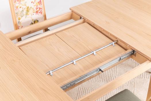 Table ovale Sébastien 200*120 réalisée en Chêne Massif de style Directoire avec 2 allonges incorporées de 40 cm 