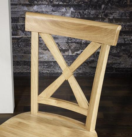 Chaise Eliot réalisée en chêne massif ASSISE CHENE