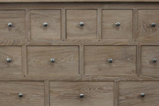 Commode 12 tiroirs Cédric, réalisée en Chêne Massif de stytle Campagnard