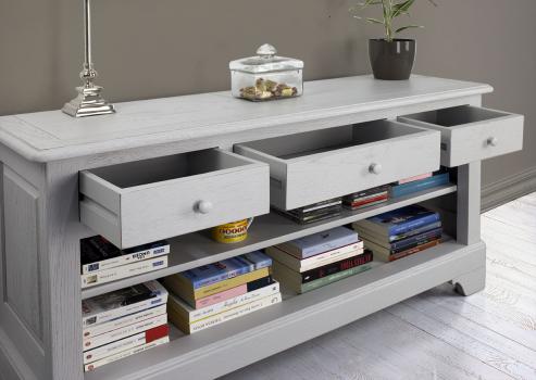 Meuble TV Paul 16/9eme réalisé en Chêne Massif de style Louis Philippe Finition Brossé Gris 