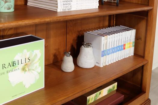 Bibliothèque Sarah réalisée en chêne massif de style Louis Philippe 4 étagères 