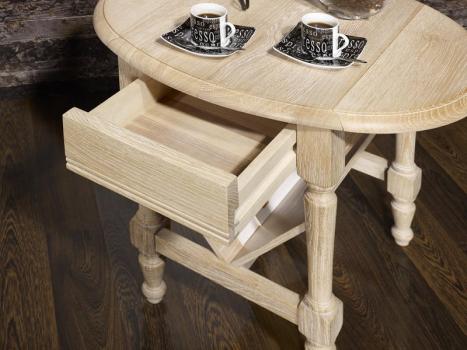 Table Basse ou Bout de Canapé Marc-Eric, réalisée en Chêne de style Louis Philippe  Finition Chêne Brossé Blanchi