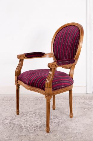 Fauteuil de style Louis XVI réalisée en Chêne massif  Assise et Dossier tissu d'ameublement SEULEMENT 1 DISPONIBLE