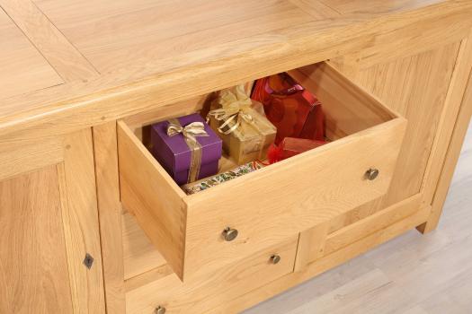 Buffet 3 portes Pablo réalisé en Chêne Massif de style Campagne  SEULEMENT 1 DISPONIBLE