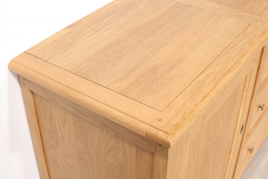 Buffet 3 portes Pablo réalisé en Chêne Massif de style Campagne  SEULEMENT 1 DISPONIBLE