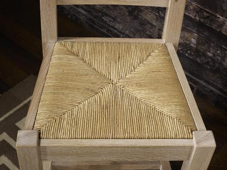 Chaise Olivier réalisée en Chêne massif de style Campagnard Finition Chêne Brossé 