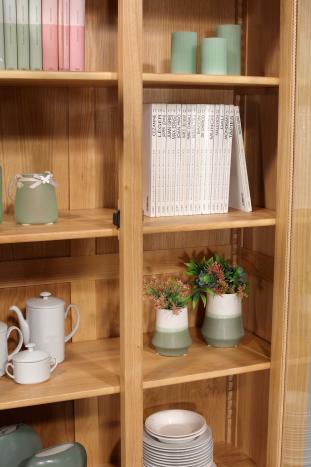 Bibliothèque Adriana composée de 2 portes et 1 tiroir, réalisée en Chêne de ligne Contemporaine