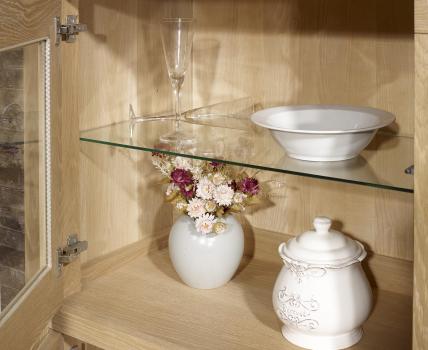 Vitrine 4 portes Loann réalisée en Chêne Massif de style Contemporain Finition Chêne Brossé Naturel