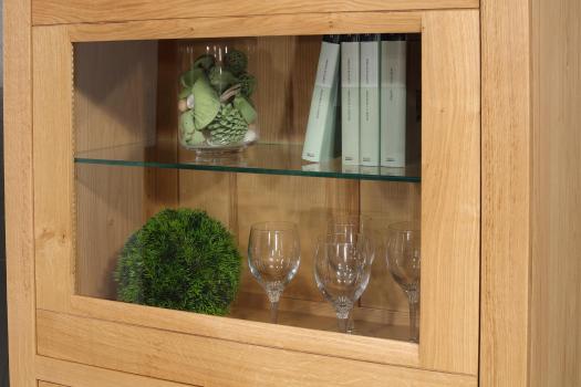 Vitrine 2 portes Loann réalisée en Chêne  de style Contemporain 