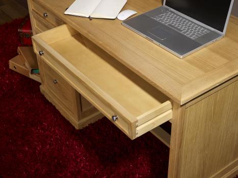 Bureau 5 tiroirs Victor réalisé en Chêne de style Louis Philippe Finition Chêne Brossé Naturel