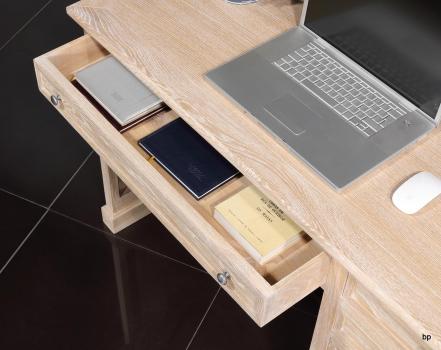 Bureau 5 tiroirs Victor réalisé en Chêne de style Louis Philippe Finition Chêne Brossé Blanchi