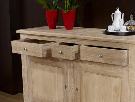 Buffet 2 portes Amandine réalisée en Chêne Massif de style campagnard Finition Chêne Brossé Blanchi