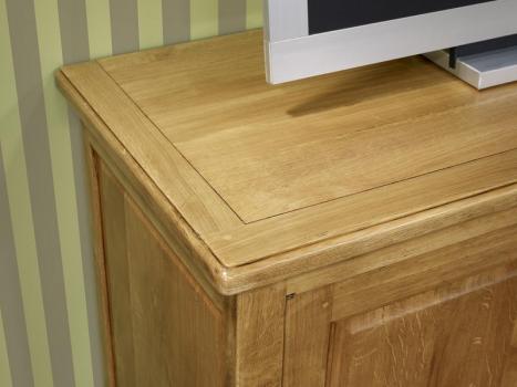 Meuble TV 16/9ème réalisé en Chêne Massif de style Louis Philippe campagnard LONGUEUR 120 cm