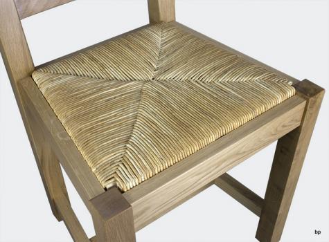Chaise Olivier réalisée en Chêne massif de style Campagnard Finition traditionnelle