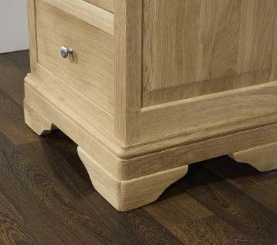 Chiffonnier 6 tiroirs Benjamin réalisé en Chêne Massif de style Louis Philippe Finition Chêne Brossé Naturel