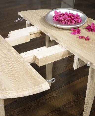 Table ronde à volets diamètre 90 en chêne massif de style Louis Philippe 2 ALLONGES DE 40 CM Finition Chêne Brossé Blanchi