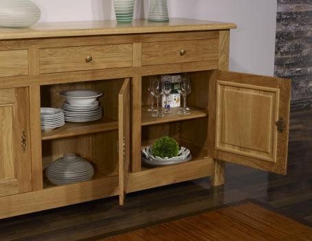 Buffet 3 portes Yann réalisé en Chêne Massif de style Campagnard Finition Chêne Naturel ciré