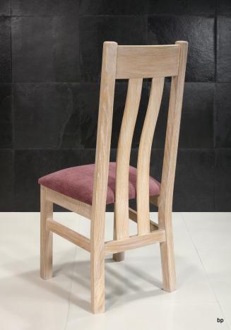 Chaise Léonor réalisée en Chêne Massif Assise Tissu Lin Finition Chêne Brossé Lin Assise tissu Aldeco identique à la photo