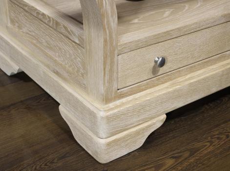 Table Basse Raphael réalisée en Chêne Massif de style Louis Philippe  Finition Chêne Brossé  