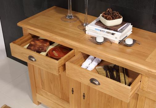Buffet 3 portes Yann réalisé en Chêne Massif de style Campagnard Chêne Naturel Antik 