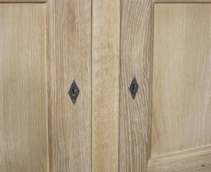 Buffet 3 portes 4 tiroirs réalisé en Chêne Massif de style Campagnard Finition Chêne Brossé Blanchi