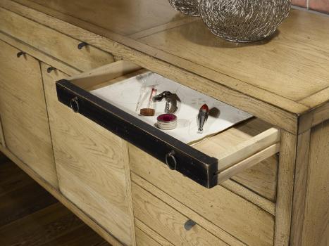 Buffet 4 portes réalisé en Chêne Massif de style Contemporain Vintage FIN DE SERIE 1 DISPONIBLE