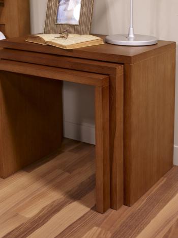 Tables gigognes réalisées en Chêne de ligne Contemporaine 