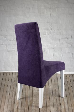 Chaise Loann en Hêtre massif, assise et dos capitonnés de couleur Violet