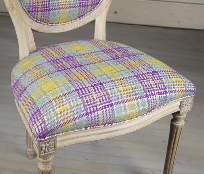 Chaise Simon réalisée en Chêne Massif de style Louis XVI Finition Chêne Brossé BONNE AFFAIRE SEULEMENT 3 DISPONIBLES