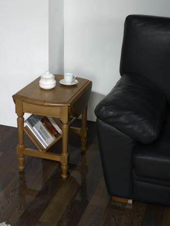 Table Basse ou Bout de Canapé Marc-Eric, réalisée en Chêne de style Louis Philippe 