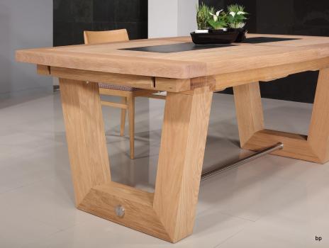 Table rectangulaire Samuel 220x110 réalisée en Chêne Massif 4 allonges de 40 Finition Chêne Brossé naturel Avec incrustation céramique