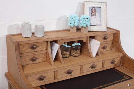 Bonheur du Jour Louis réalisé en Chêne de style Directoire 