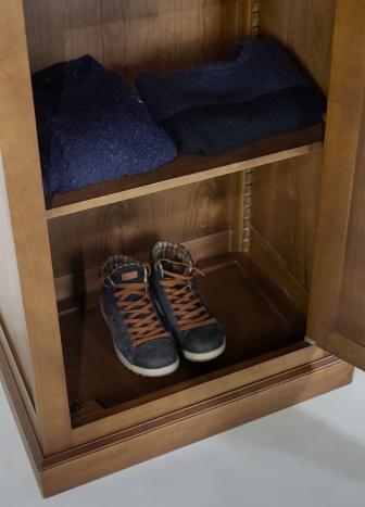 Petite  armoire ou bonnetière Elodie réalisée en Chêne Ligne Contemporaine