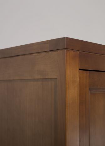 Petite  armoire ou bonnetière Elodie réalisée en Chêne Ligne Contemporaine