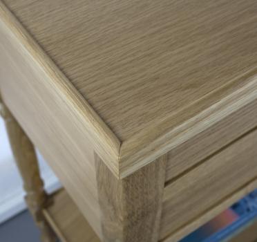 Table de d'appoint Jean-Lou réalisée en Chêne de style Louis Philippe
