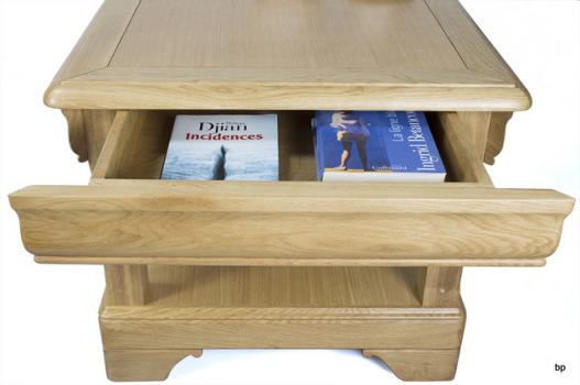 Petite table basse Ines en chêne de style Louis Philippe 1 tiroir